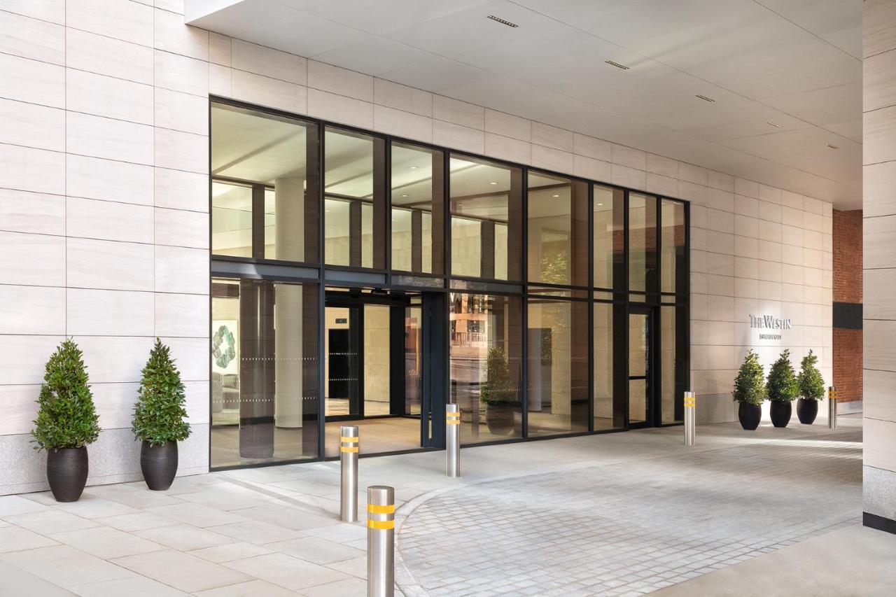The Westin London City Exterior photo Entrance to the hotel