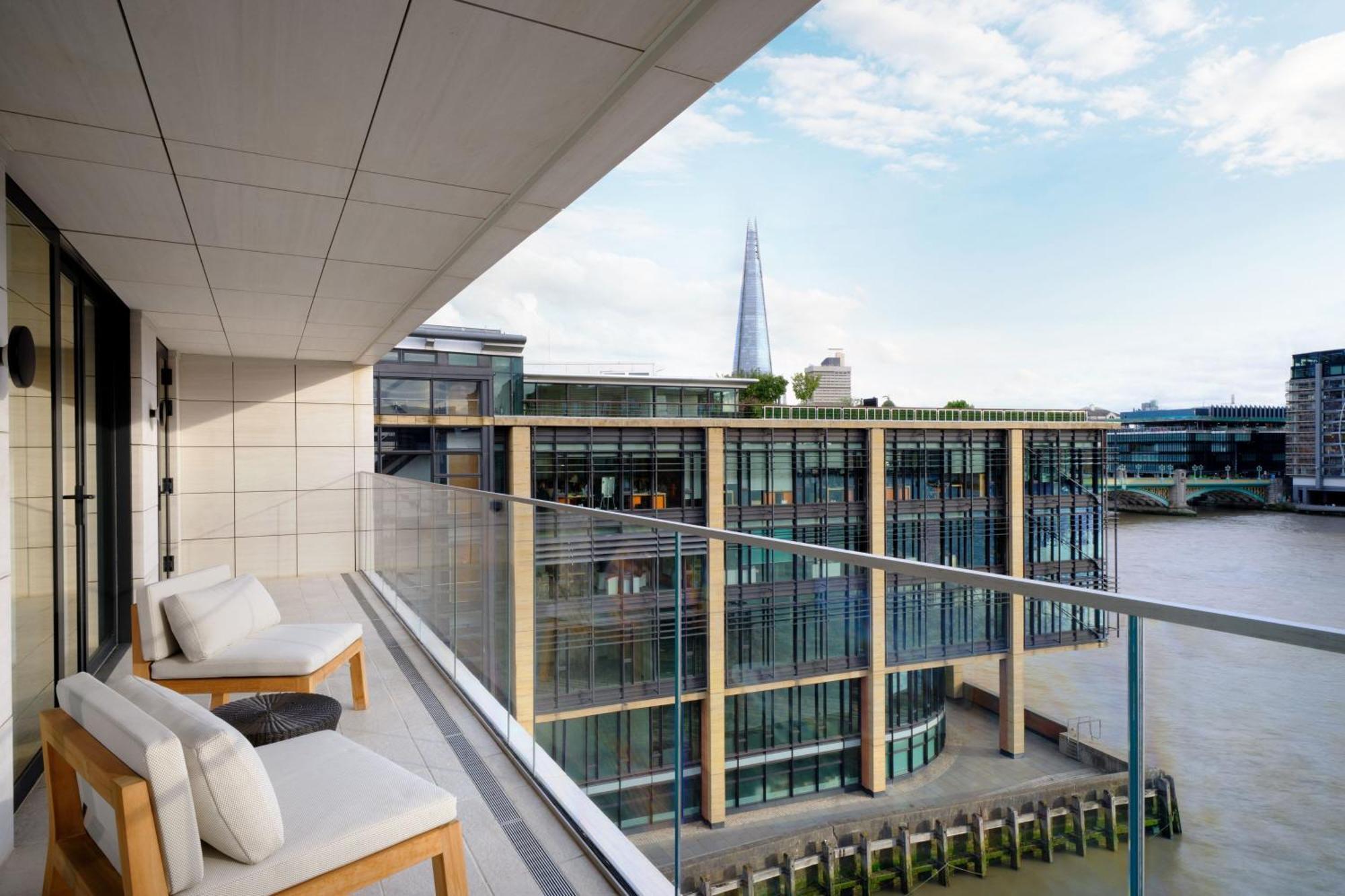 The Westin London City Exterior photo The Shard, London